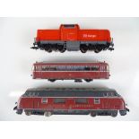 A group of unboxed HO Gauge German Outline diesel locos and a railbus by FLEISCHMANN - G (