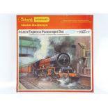 A TRI-ANG-HORNBY RS609 OO Gauge 'Express Passenger' Set - G (appears complete) in G box