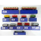 A group of HORNBY DUBLO 3-rail coaches and wagons - G in G boxes (12)