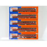 A group of HO Gauge Austrian Outline passenger coaches by ROCO - VG in G boxes (5)