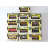A group of WRENN OO Gauge mixed wagons to include some rarer examples - VG in G/VG reproduction "