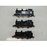 A group of HORNBY DUBLO Class R1 steam tank locos - F (unboxed) (3)