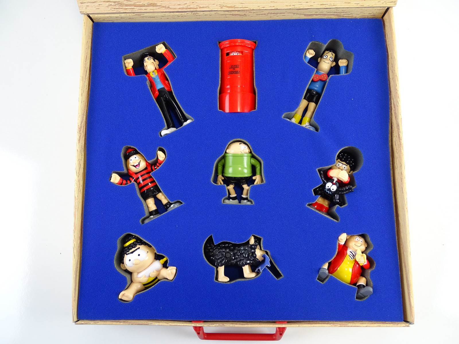 MCDONALDS - BEANO - Happy Meal Presentation Case 2000 - Complete set of 9 figures in desk design - Image 3 of 7