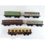 A group of HORNBY SERIES O gauge coaches and bogie vans - G unboxed (5)