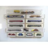 A group of mostly boxed Z gauge rolling stock and a diesel loco by MARKLIN - G/VG in F/G boxes (14)