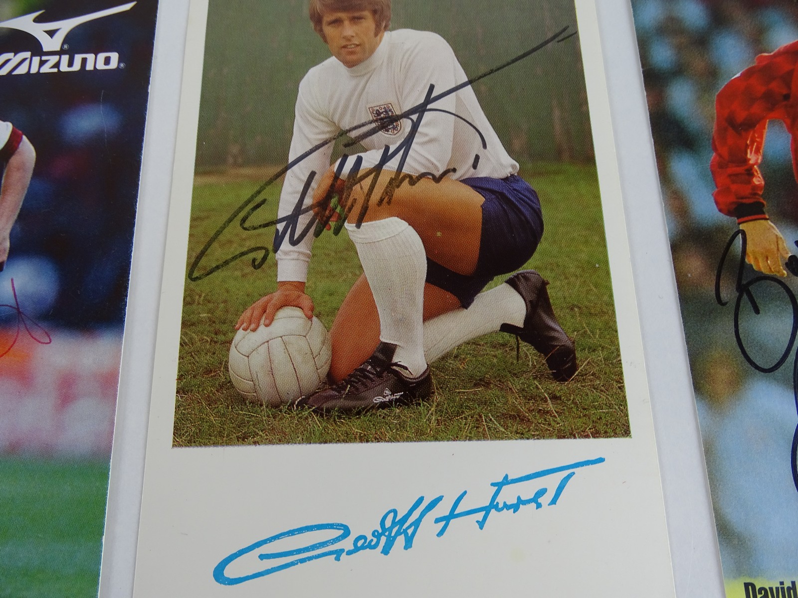 FOOTBALLERS: Selection of signed photographs - Image 4 of 5