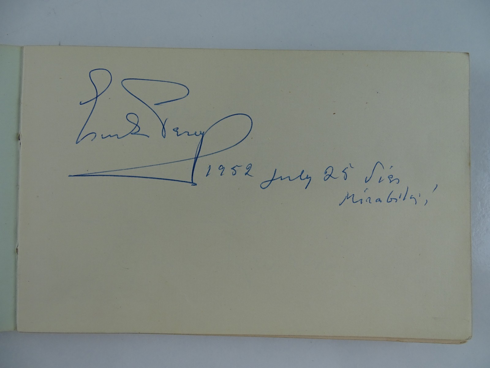 A vintage autograph book containing a NOEL COWARD autograph in addition to many other unknown - Image 3 of 8