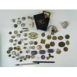 A large mixed group of Railway related badges, butons, pay tokens and other ephemera (Q)