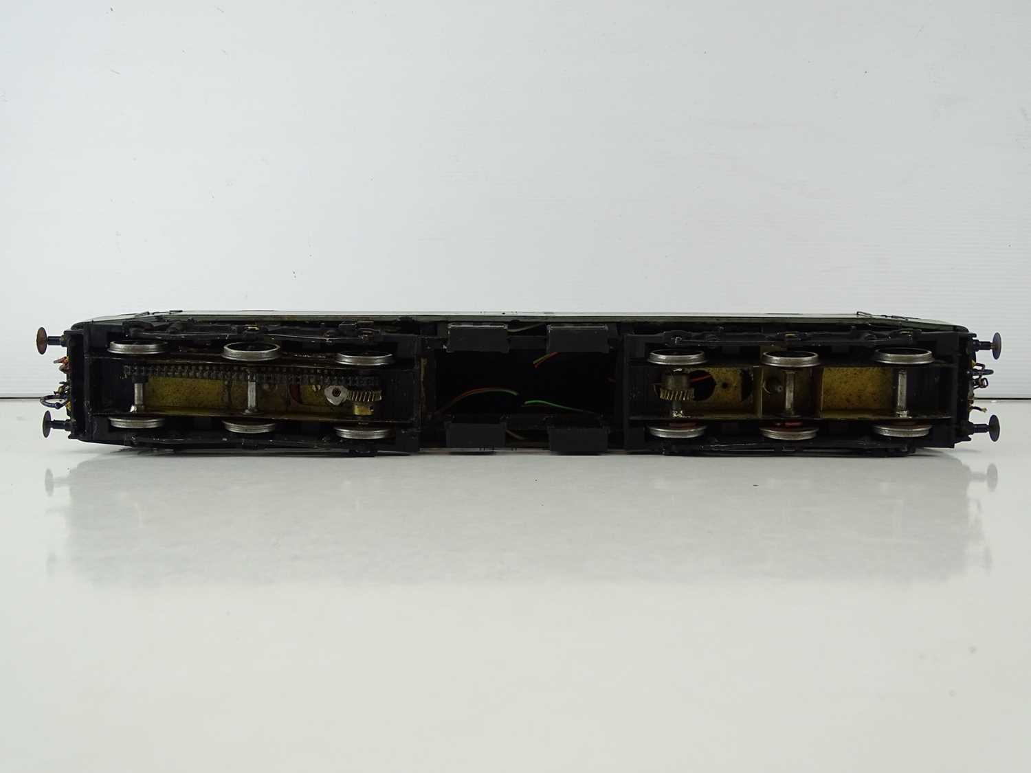 A kitbuilt O Gauge finescale class 47 diesel locomotive in two tone BR green livery, some minor - Image 4 of 5