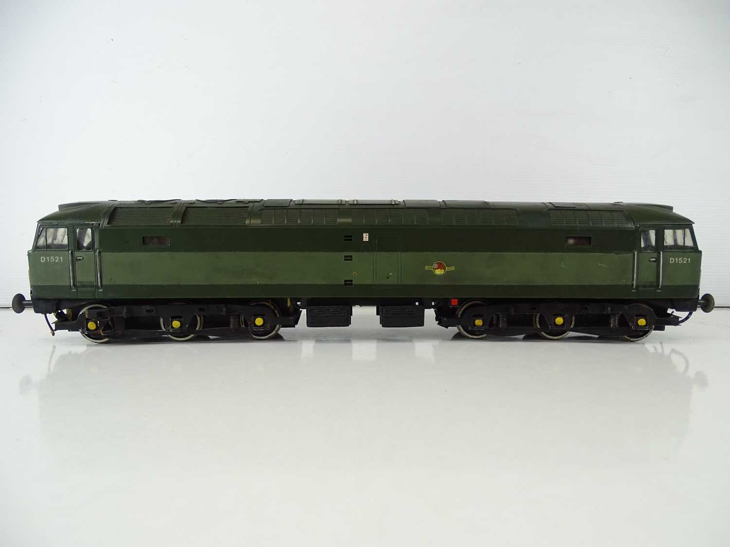 A kitbuilt O Gauge finescale class 47 diesel locomotive in two tone BR green livery, some minor - Image 2 of 5