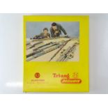 A TRI-ANG TT Gauge T7 Class 104 DMU Passenger Train Set - G/VG in G box