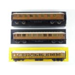 A group of O Gauge scratch/kitbuilt (2x standard scale, 1x finescale) Gresley teak coaches - G in