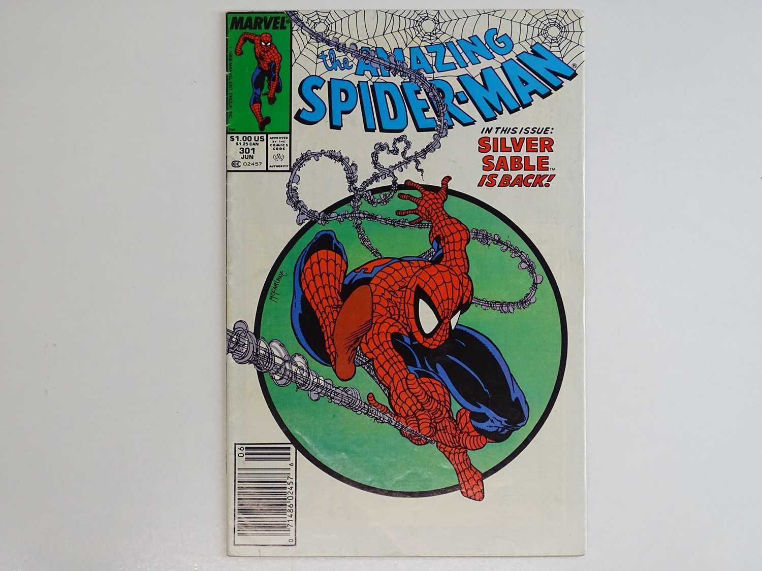 AMAZING SPIDER-MAN #301 - (1988 - MARVEL) - Silver Sable appearance - Todd McFarlane cover and