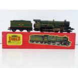 A HORNBY DUBLO 2221 OO gauge Castle class steam locomotive in BR green "Cardiff Castle" - VG in G/VG