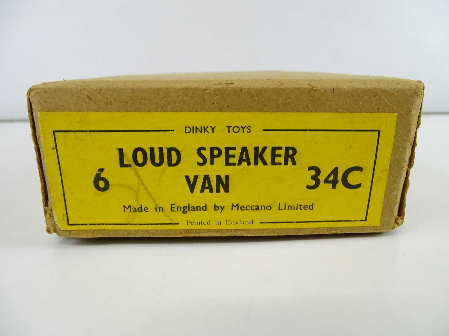 A DINKY 34C Loud Speaker Van trade box complete with 6 examples of the model, 2 in grey and 4 in - Image 3 of 13