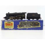 A HORNBY DUBLO LT25 OO gauge 3-rail class 8F steam locomotive in BR black numbered 48158 - G/VG in