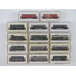A mixed group of MARKLIN Z gauge 4 and 6 wheel coaches in German green and red liveries - VG in G/VG