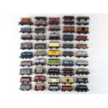 A group of unboxed OO Gauge wagons by HORNBY and others - F/G (49)