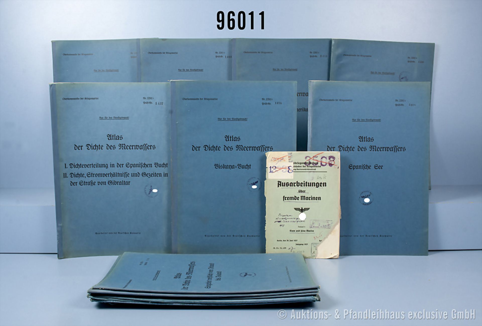 Konv. 12 großformatige Vorschriften vom Oberkommando der Kriegsmarine, jeweils Atlas der...