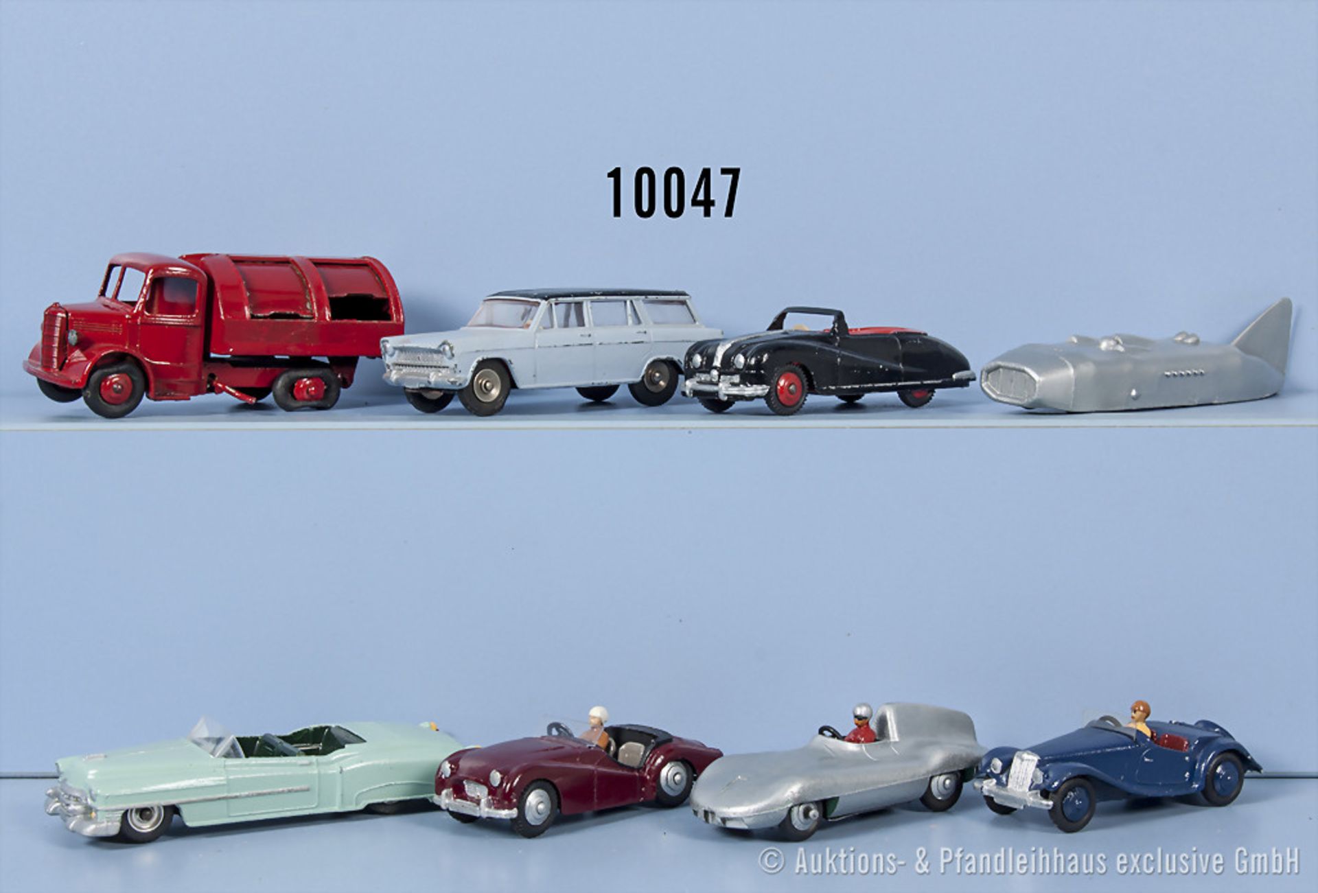 Konv. 8 Dinky Toys Modellfahrzeuge, u.a. Fiat 1800, Connaught, Triumph TR2, Austin ...
