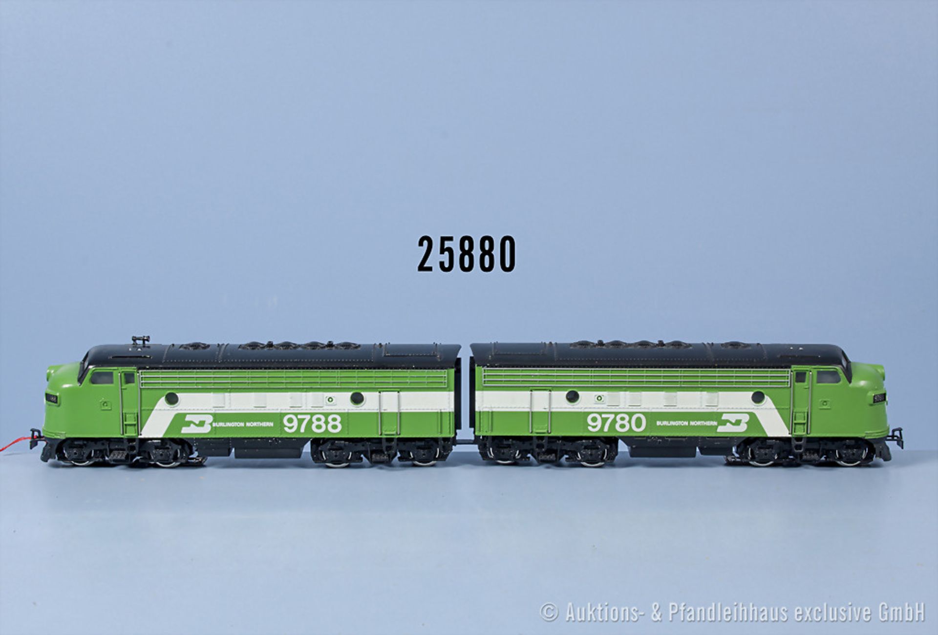 Konv. 2 Märklin H0 Lokomotiven, dabei 3181 Diesellok der Burlington, BN 9780 (mit ...