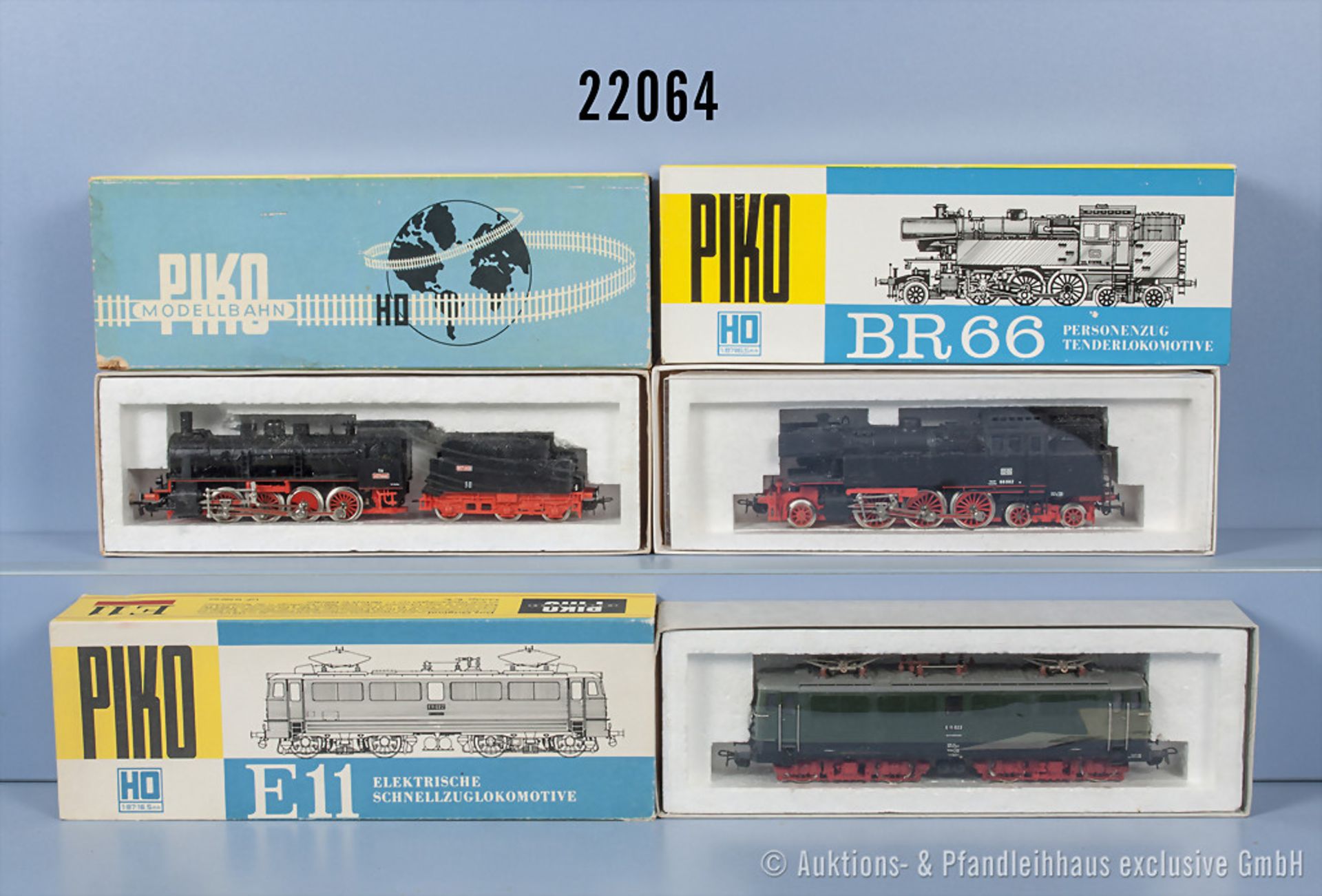 Konv. 3 Piko H0 Lokomotiven, dabei 5/6205 E-Lok der DR, BN E11 022, 5/6301 Tenderlok der ...
