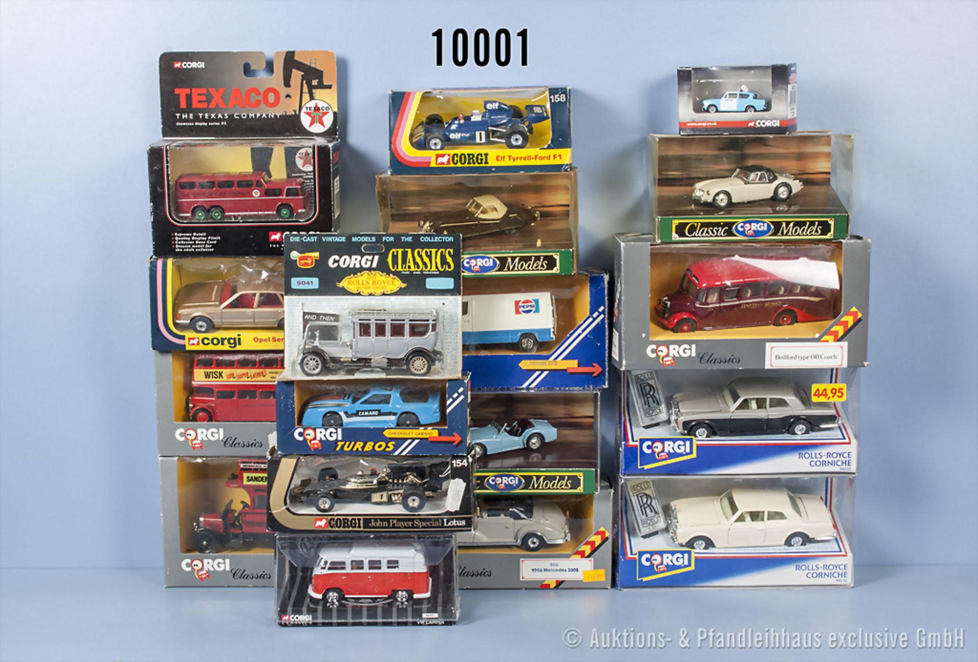 Konv. 18 Corgi Fahrzeuge, dabei Oldtimer, Omnibusse, Pkw, Sportwagen usw., Metallausf., ...