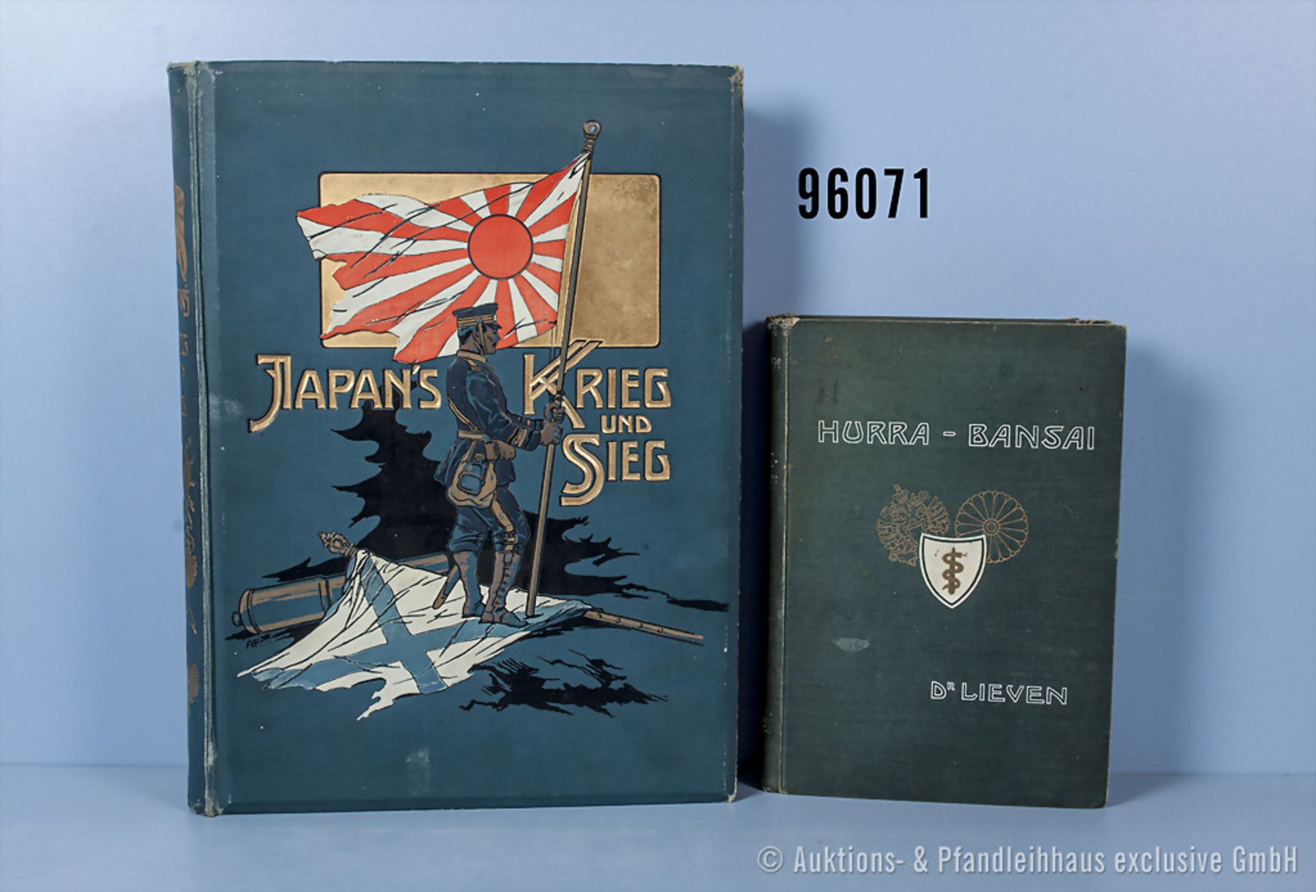 Konv. 2 Bücher, großformatiger Prachtband "Japans Krieg und Sieg" sowie "Hurra Bansai", ...