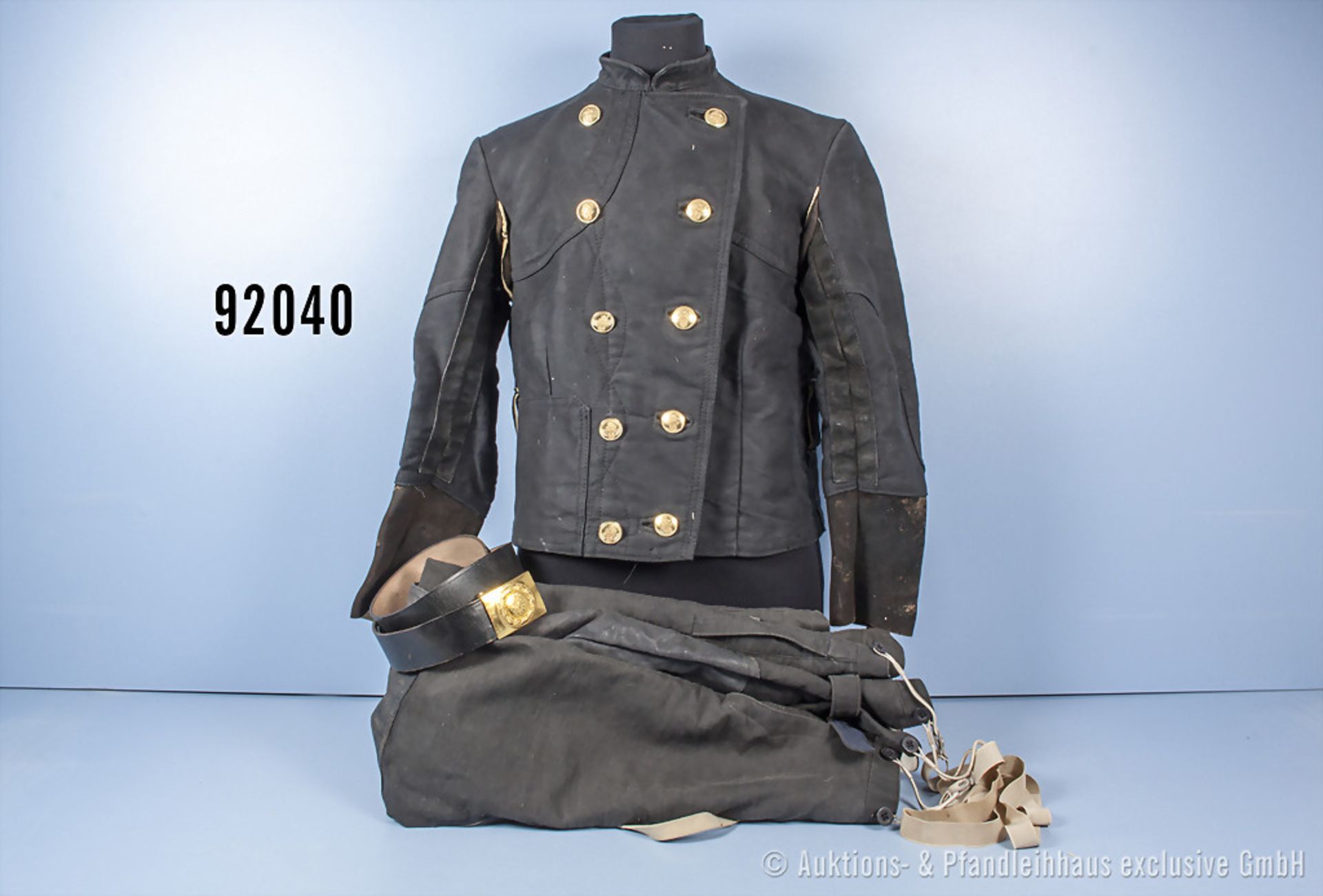 Uniform eines Schornsteinfegers, Jacke, Hose und Koppel, guter Zustand, teilweise mit ...
