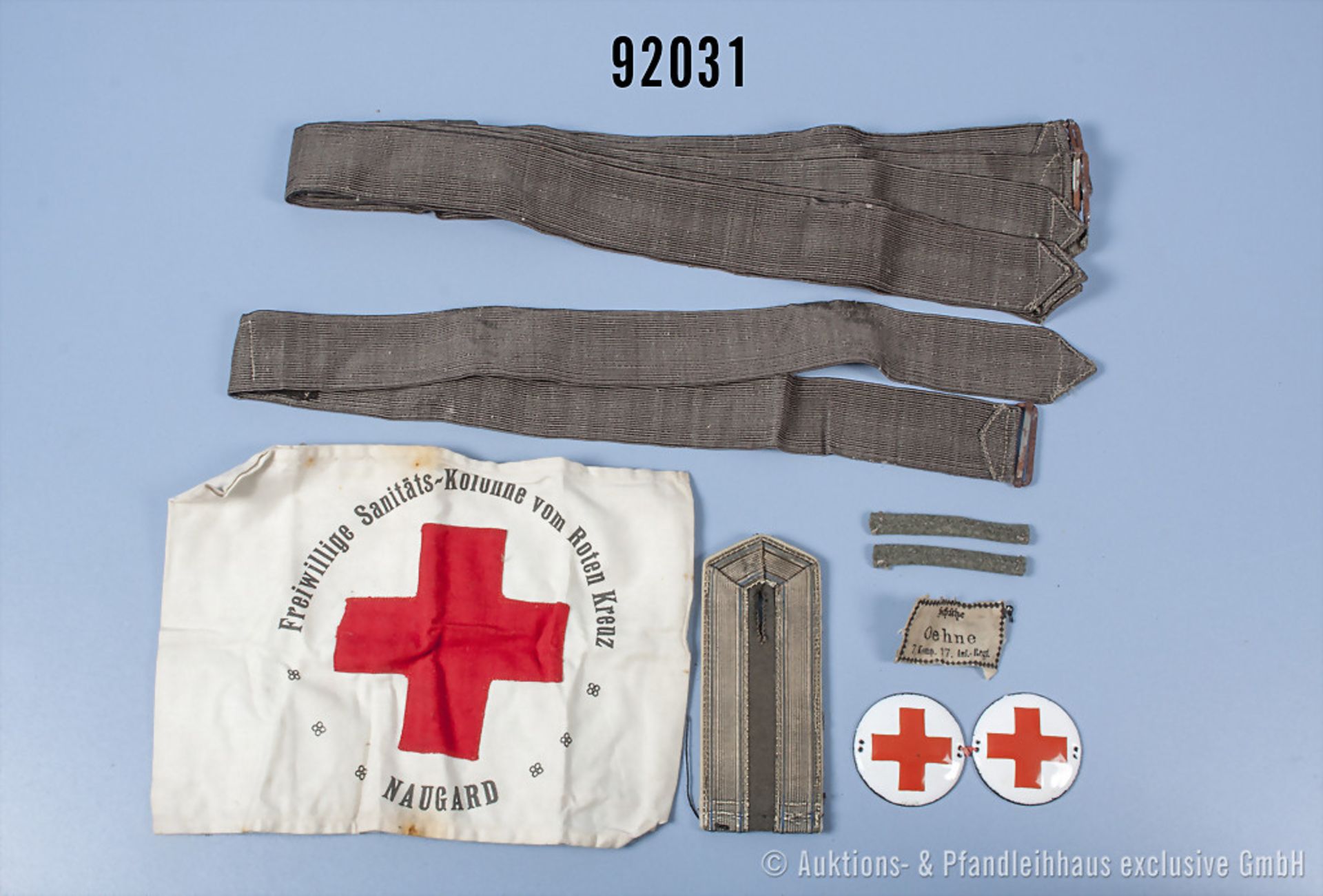 Konv. Armbinde "Freiwillige Sanitäts-Kolonne vom Roten Kreuz Naugard", 2 emaillierte ...