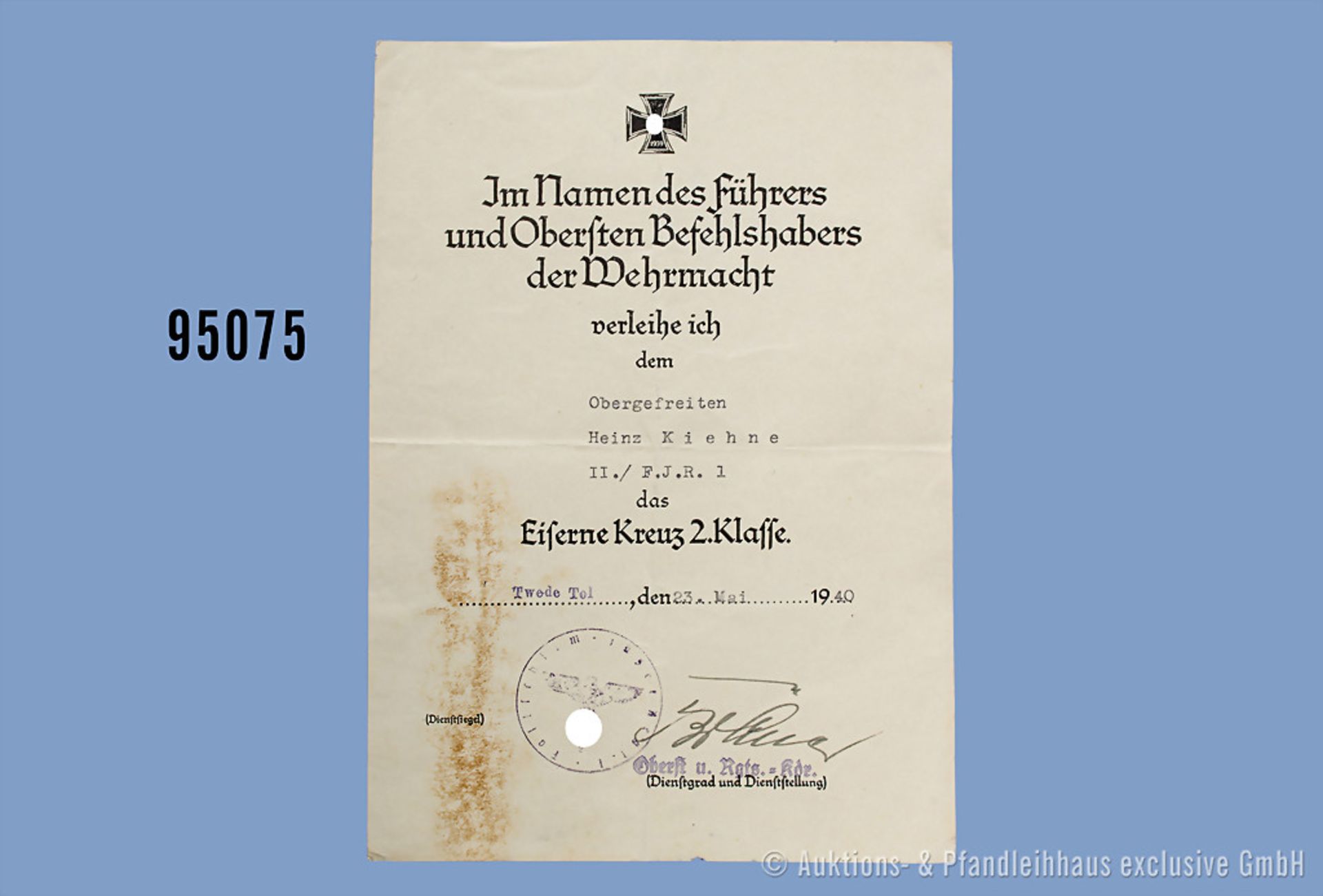 Urkunde zum EK 2 1940 ausgestellt an einen Obergefreiten im Fallschirmjäger-Regiment 1, ...