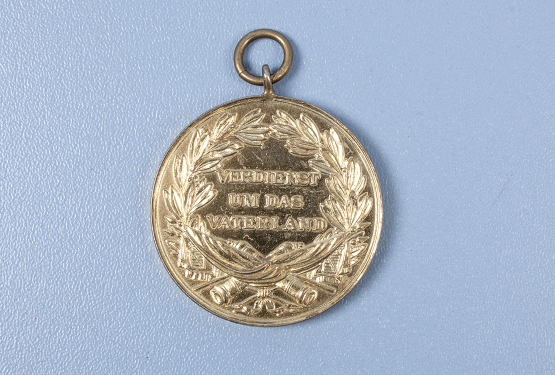 Sachsen goldene Medaille des Militär St. Heinrichs-Ordens, Bronze vergoldet, guter ... - Bild 2 aus 2