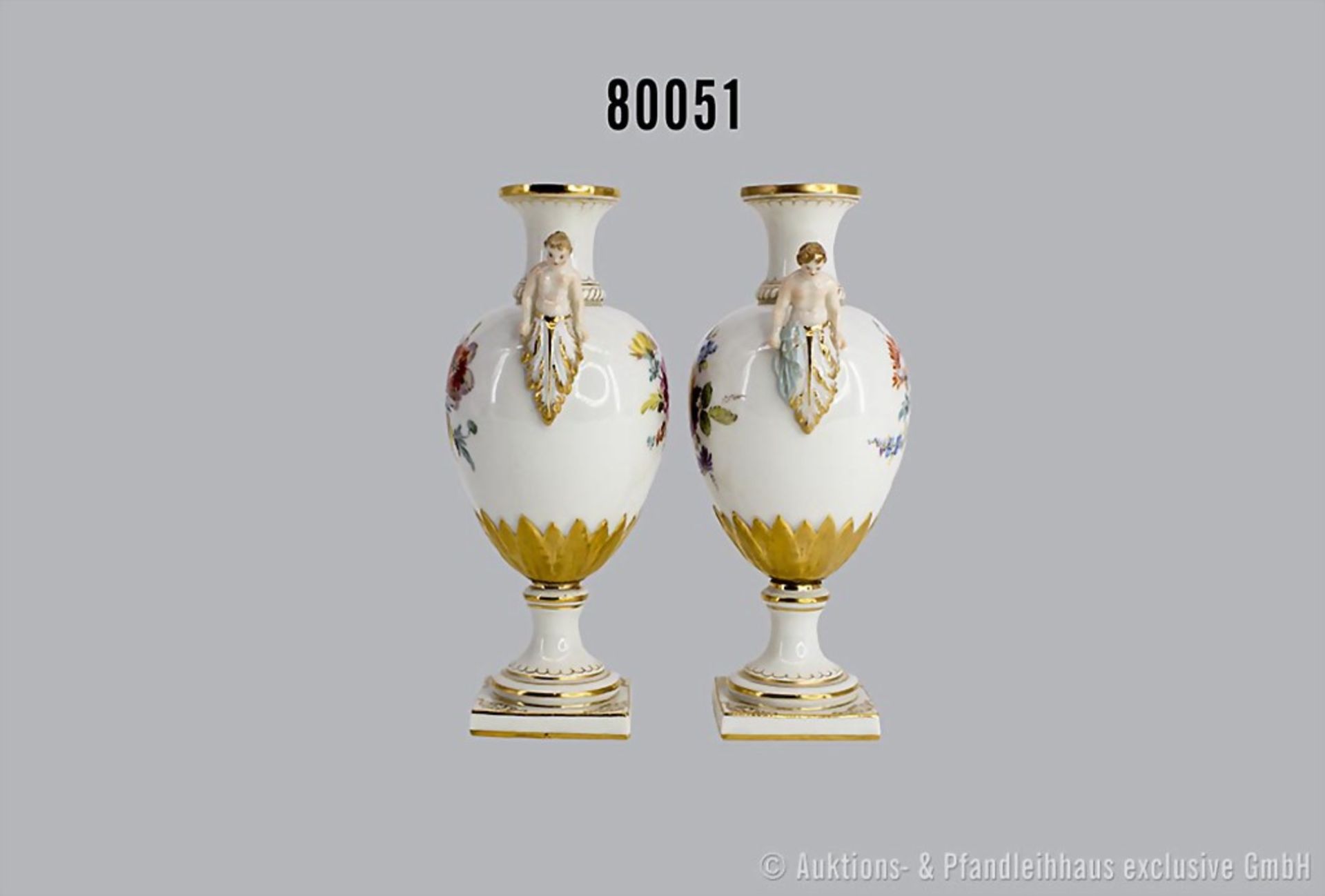 Konv. 1 Paar kleine Porzellan-Amphorenvasen, Meissen (1 Vase mit Nummern 34/K47), ... - Bild 2 aus 3