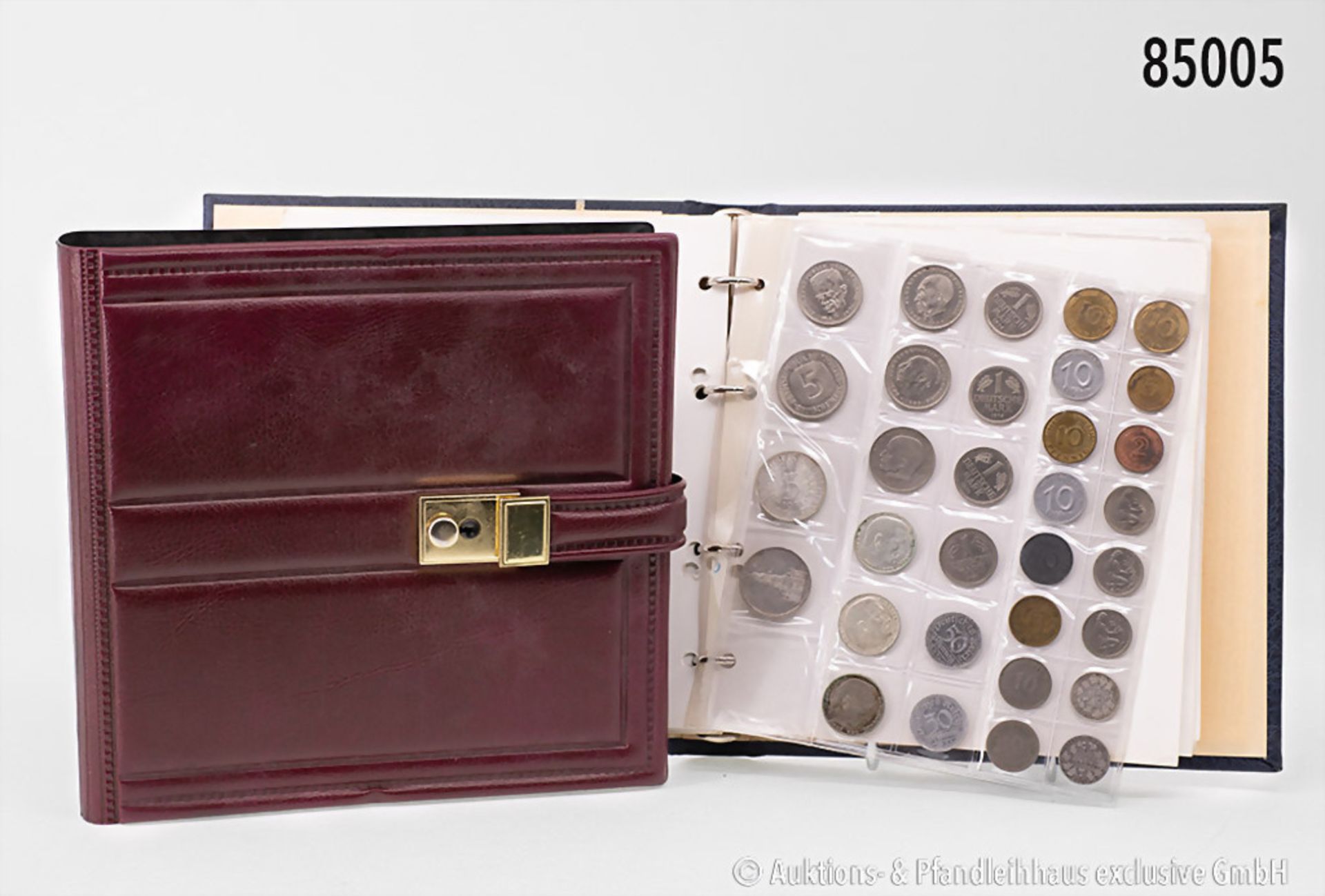 Kleiner Sammler-Nachlass, bestehend aus 2 Münz-Alben mit insgesamt ca. 250 Münzen alle ...