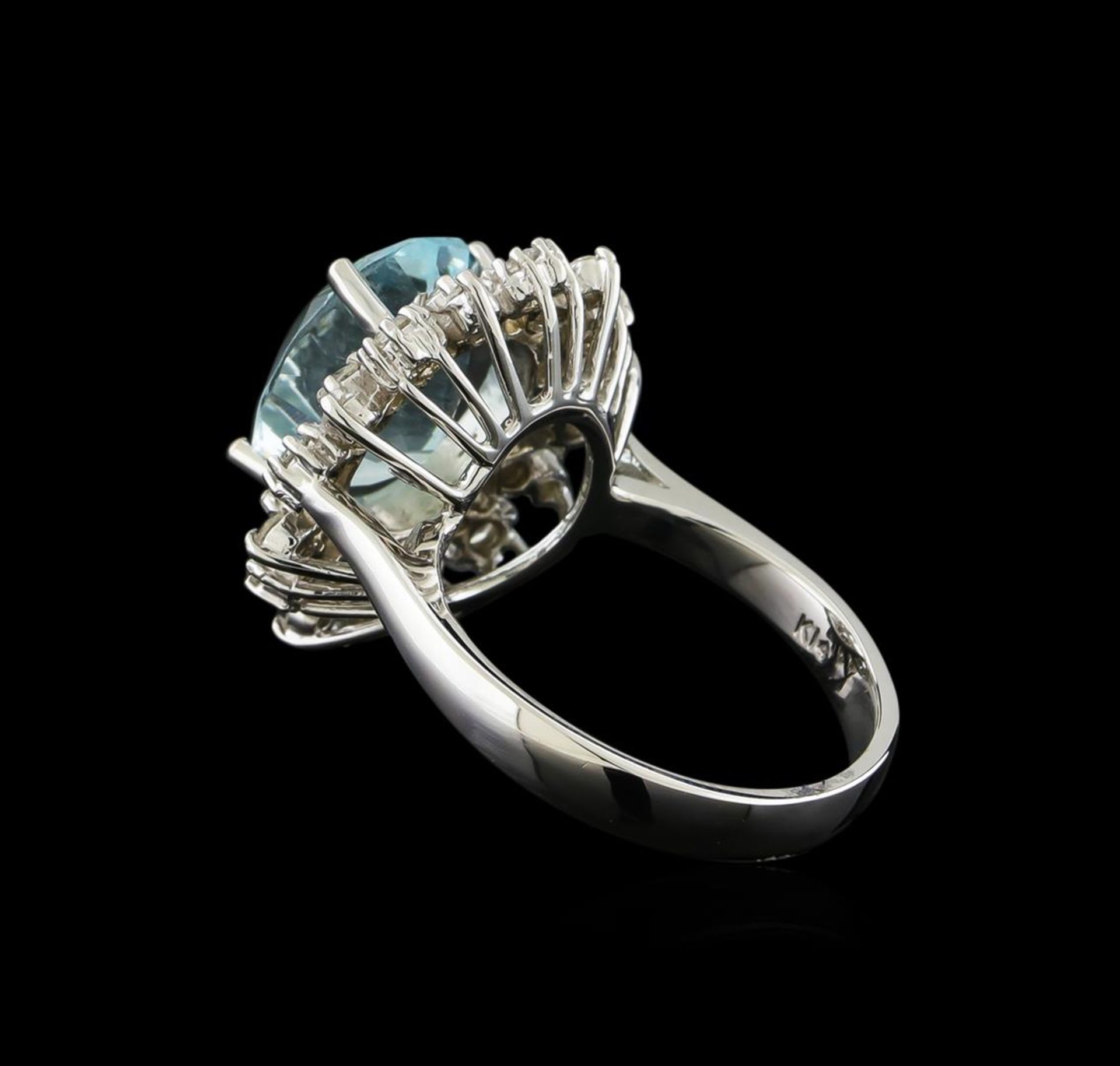 4.3 ctw Aquamarine and Diamond Ring - 14KT White Gold - Image 3 of 4