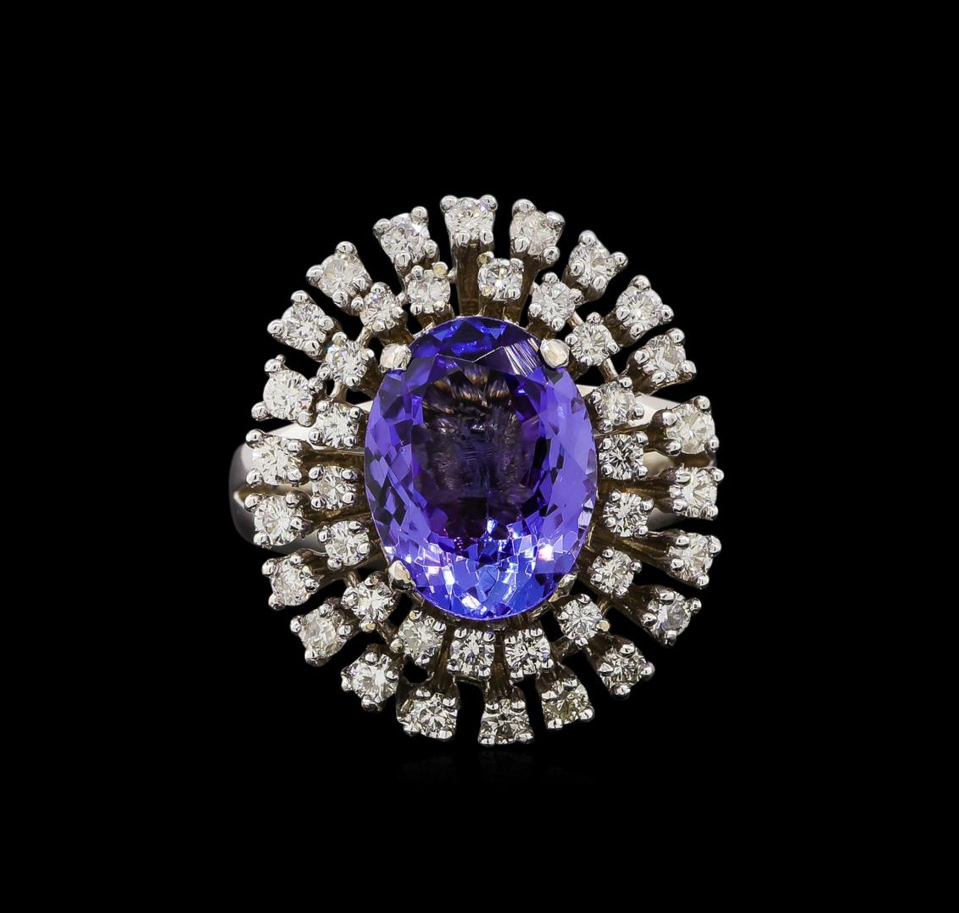 14KT White Gold 4.34 ctw Tanzanite and Diamond Ring - Image 2 of 5