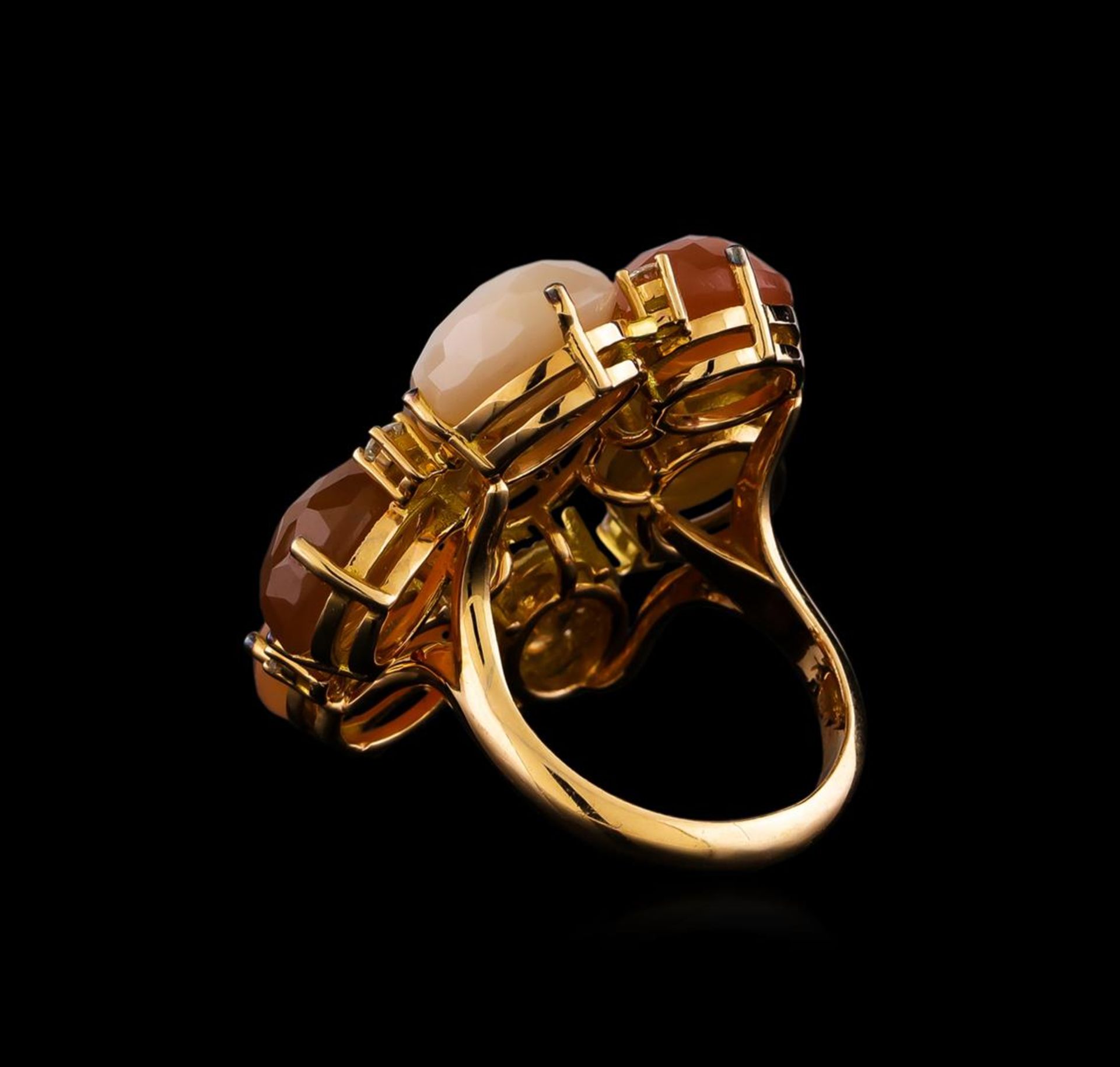25.14 ctw Sunstone and Diamond Ring - 18KT Yellow Gold - Image 3 of 5