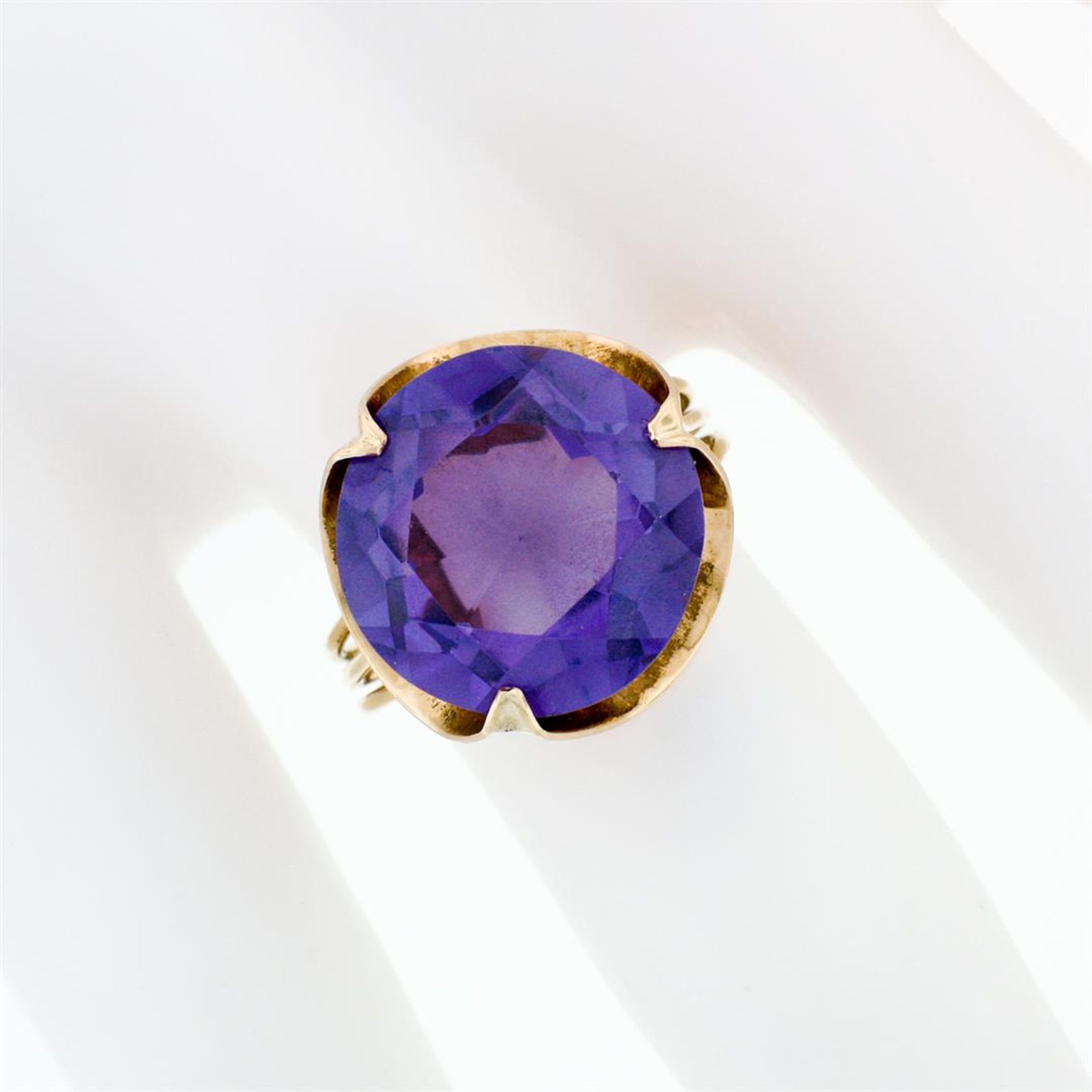 Retro Vintage Handmade 14k Rose Gold 13.7mm Synthetic Alexandrite Solitaire Ring - Image 3 of 8
