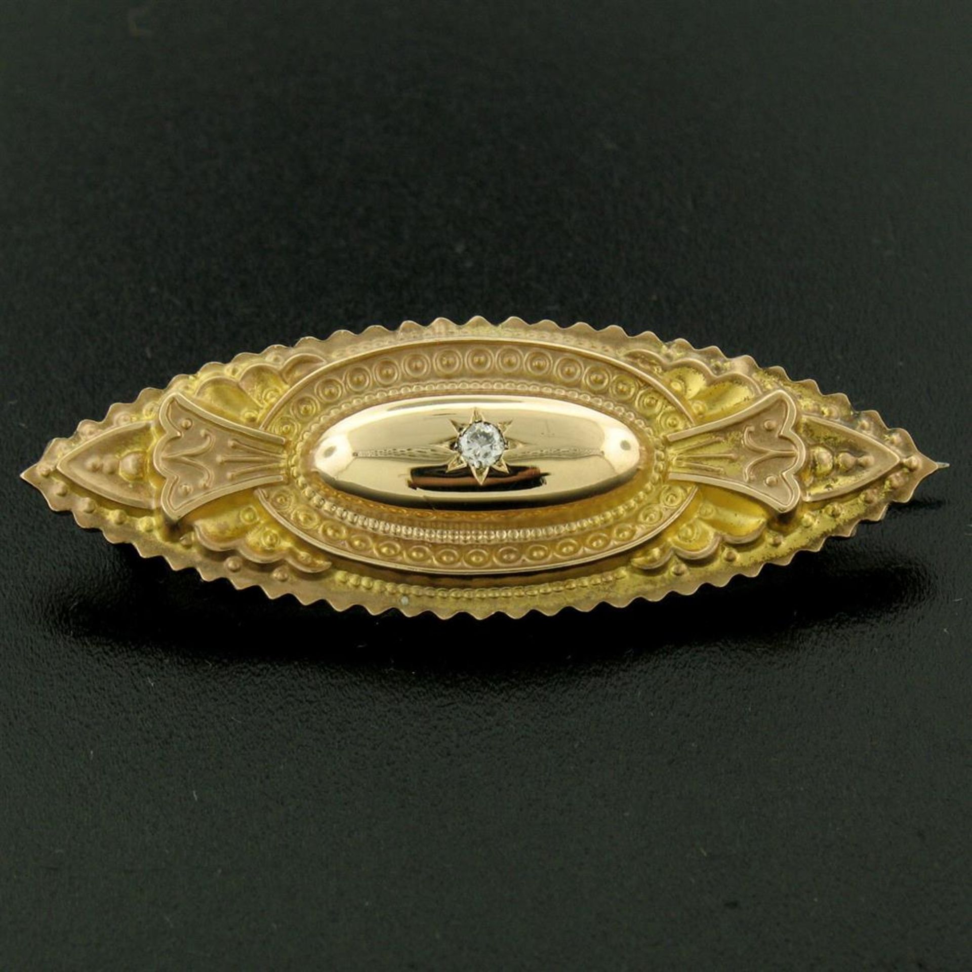 9k Yellow Gold .10ct Diamond Marquise Shaped Etched Brooch Pin - Image 2 of 9