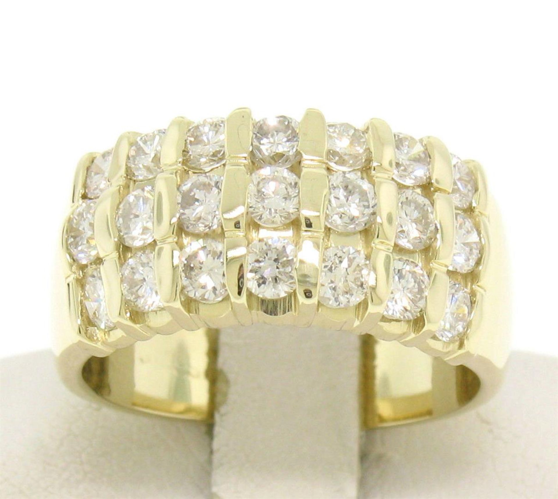 14kt Yellow Gold 1.48ctw Bar Set Round Diamond Wide Band Ring - Image 2 of 7