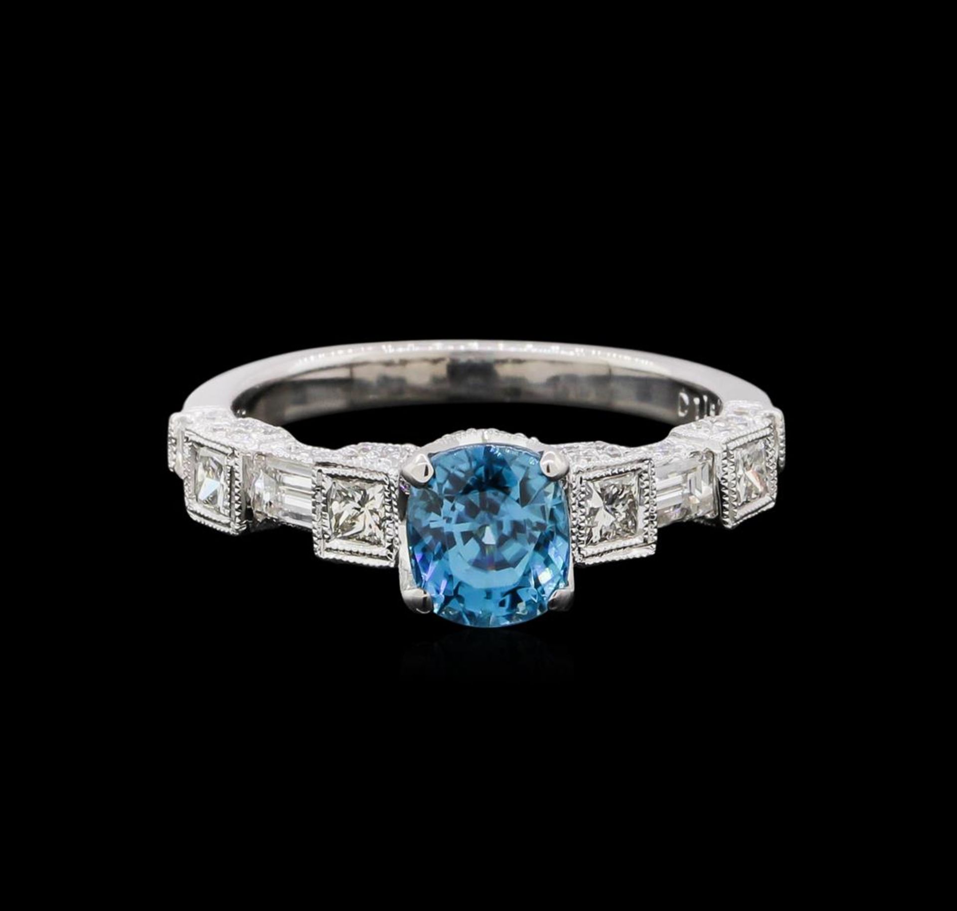 1.92 ctw Blue Zircon and Diamond Ring - 18KT White Gold - Image 2 of 5