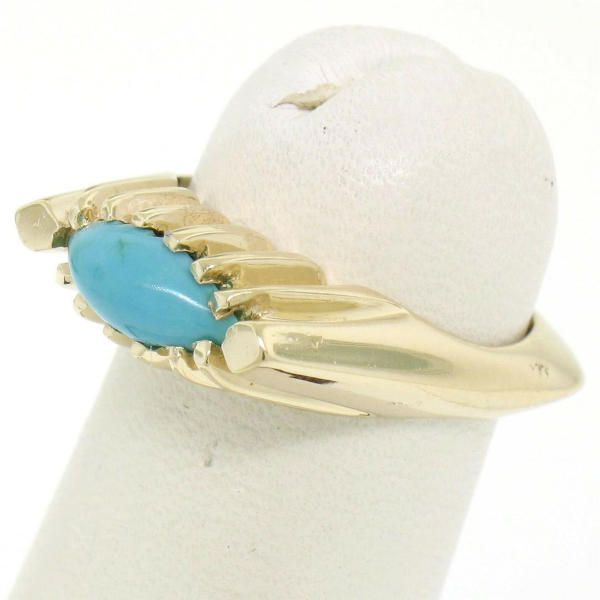 14k Gold Ribbed Marquise Cabochon Robin Egg Turquoise Solitaire Ring - Image 2 of 7