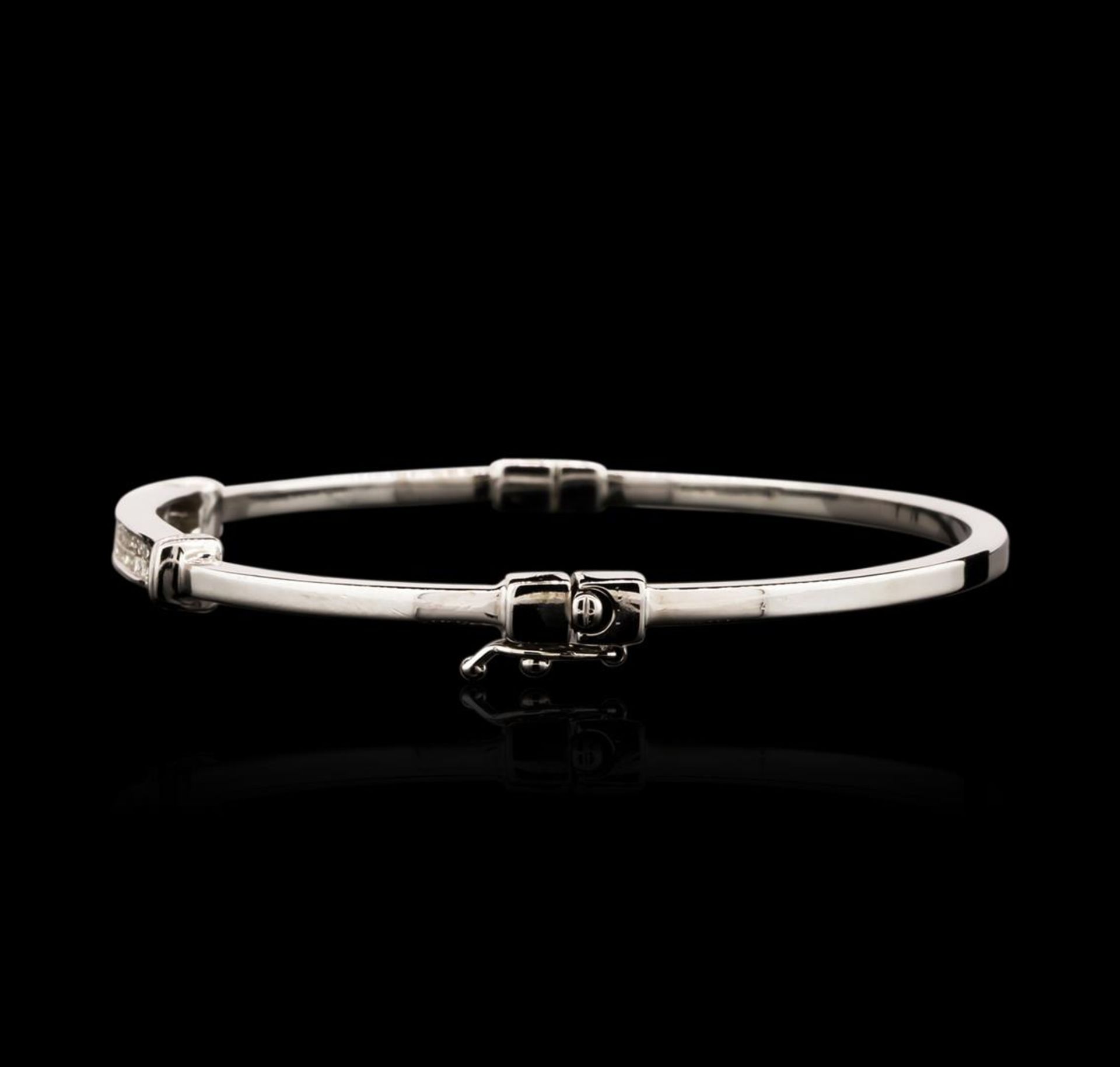 14KT White Gold 0.68 ctw Diamond Bangle Bracelet - Image 2 of 4