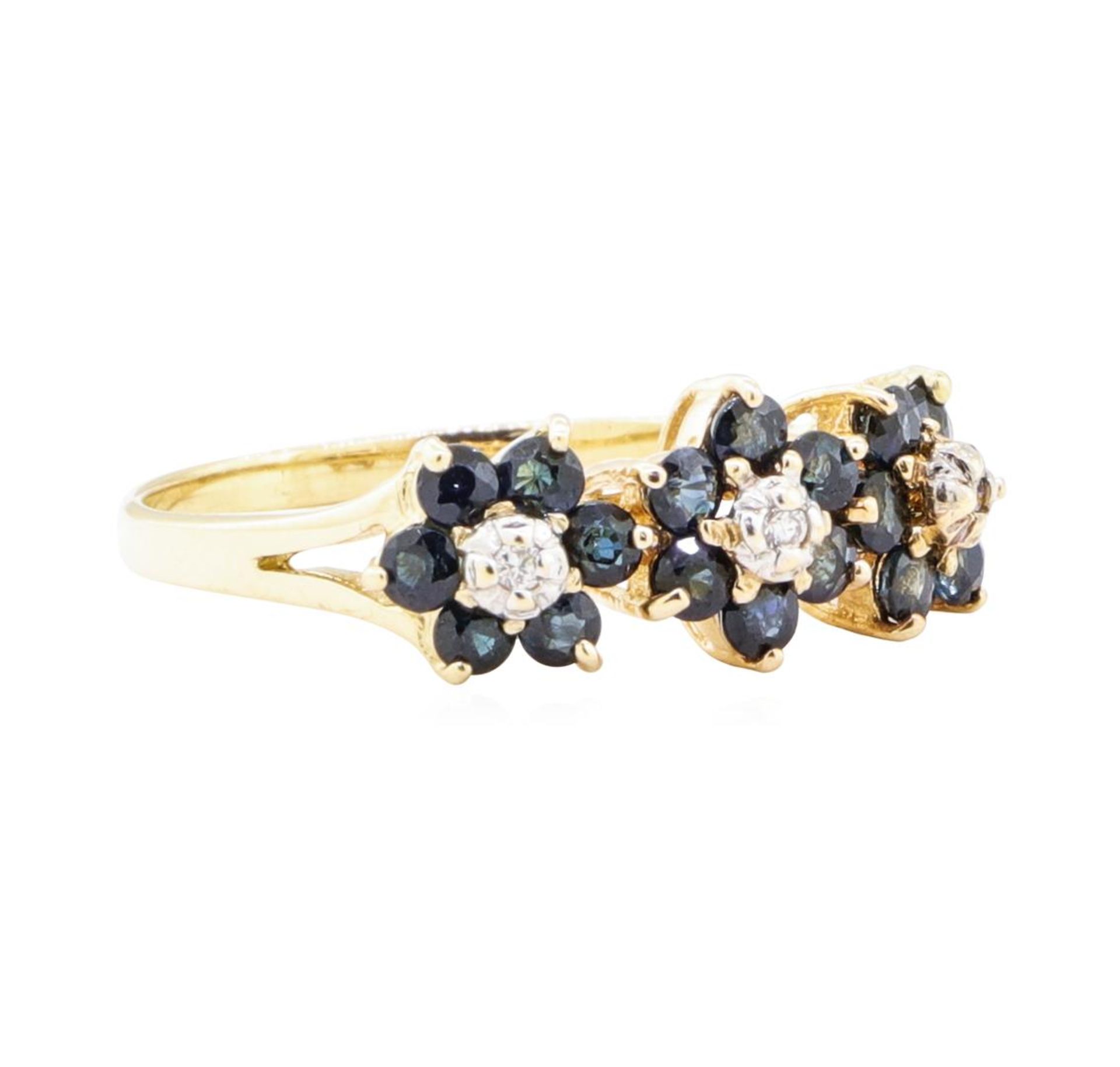 1.05ctw Sapphire and Diamond Ring - 14KT Yellow Gold