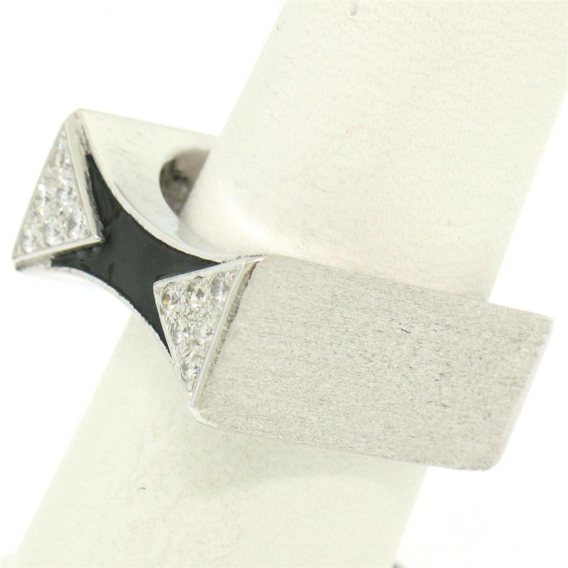 14K White Gold 0.30ctw Diamond & Black Enamel Stone Finished Squared Band Ring - Image 7 of 9