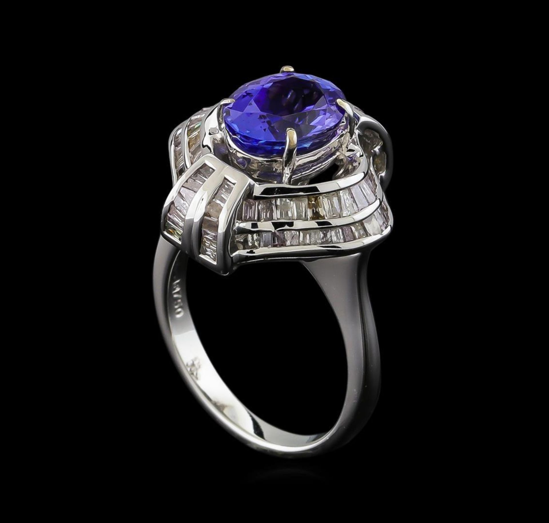 2.73ct Tanzanite and Diamond Ring - 18KT White Gold - Image 4 of 5