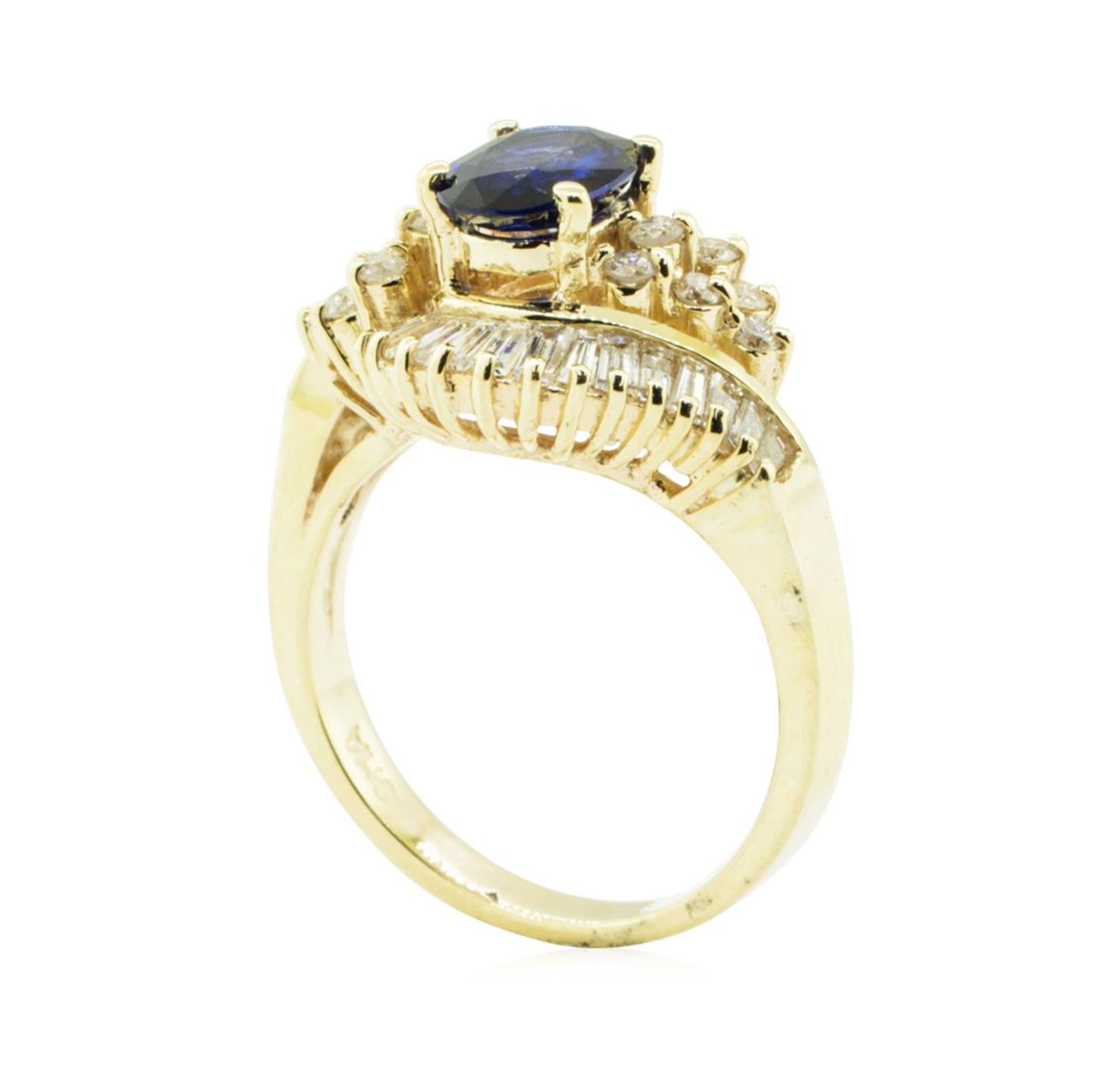 2.19 ctw Oval Brilliant Blue Sapphire And Diamond Ring - 14KT Yellow Gold - Image 4 of 5