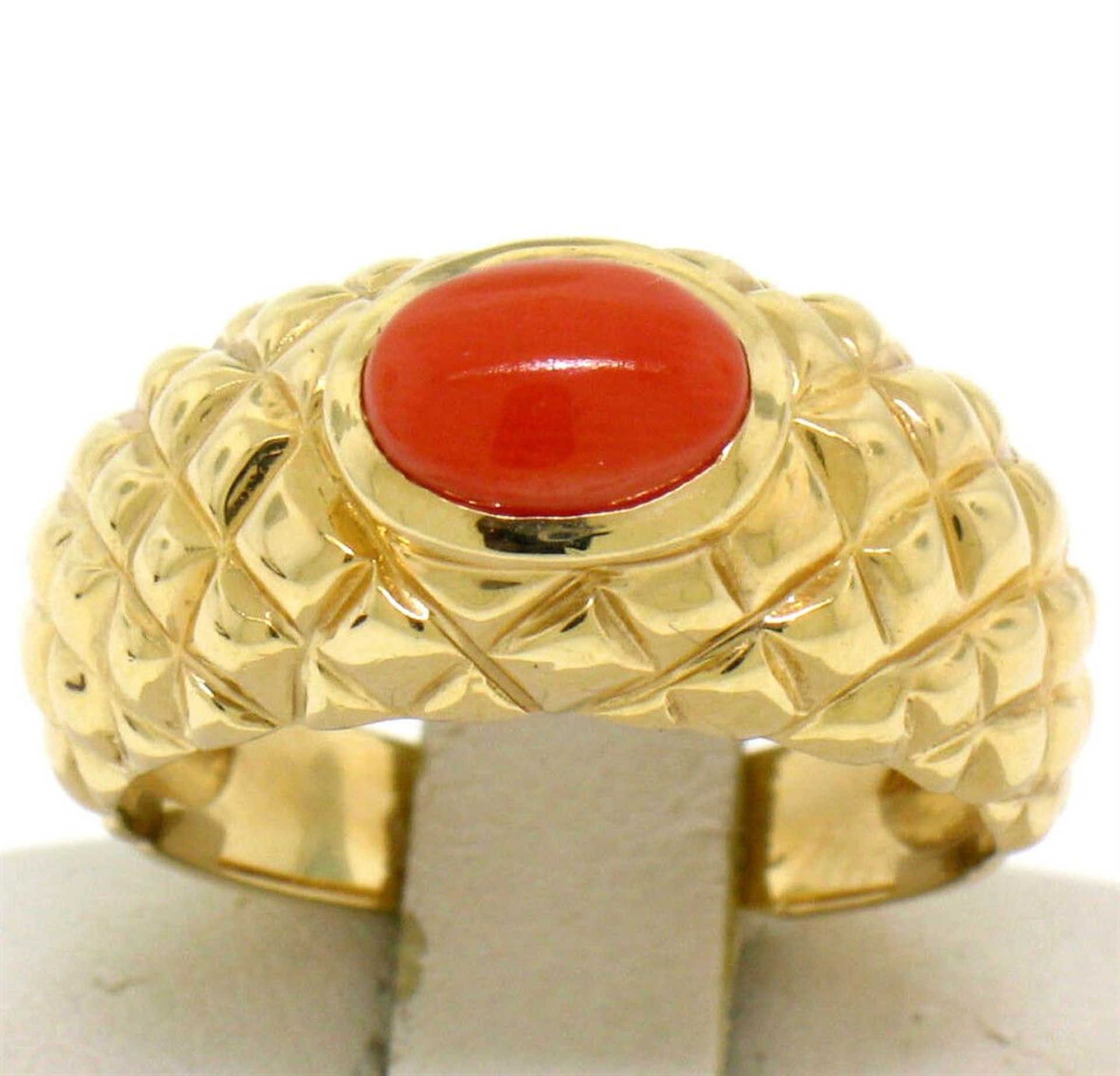 14k Yellow Gold Oval Cabochon Bezel Set Coral Domed Quilted Texture Ring