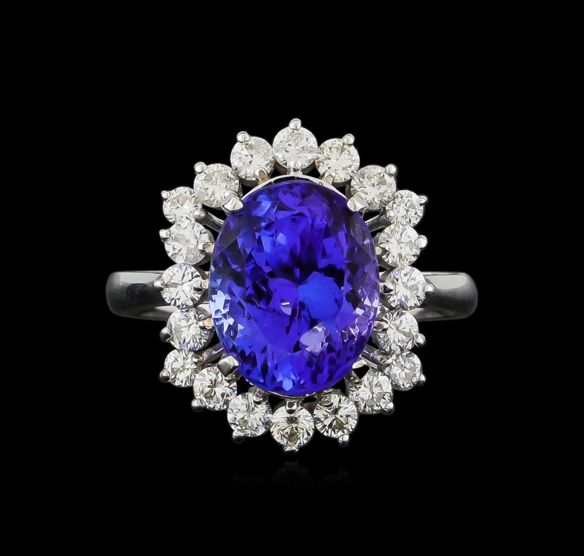 14KT White Gold 3.88 ctw Tanzanite and Diamond Ring - Image 2 of 5