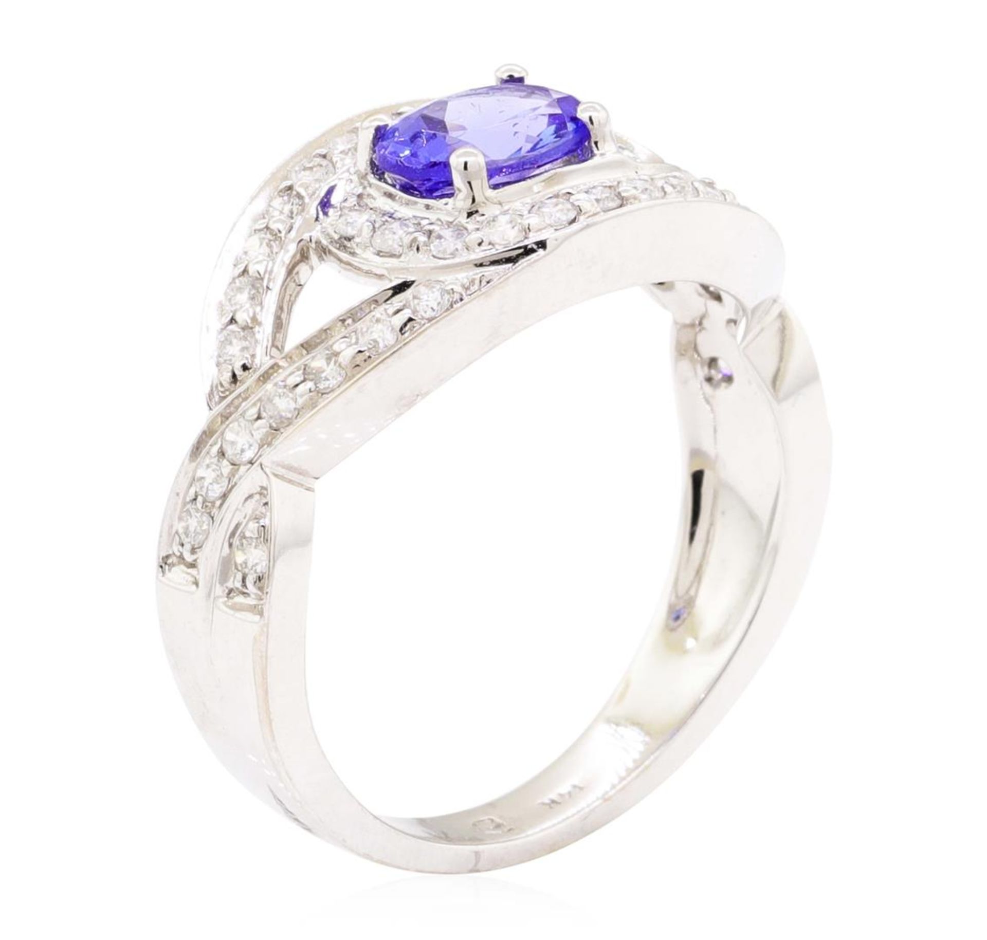 1.22 ctw Oval Mixed Tanzanite And Round Brilliant Cut Diamond Ring - 14KT White - Image 4 of 5